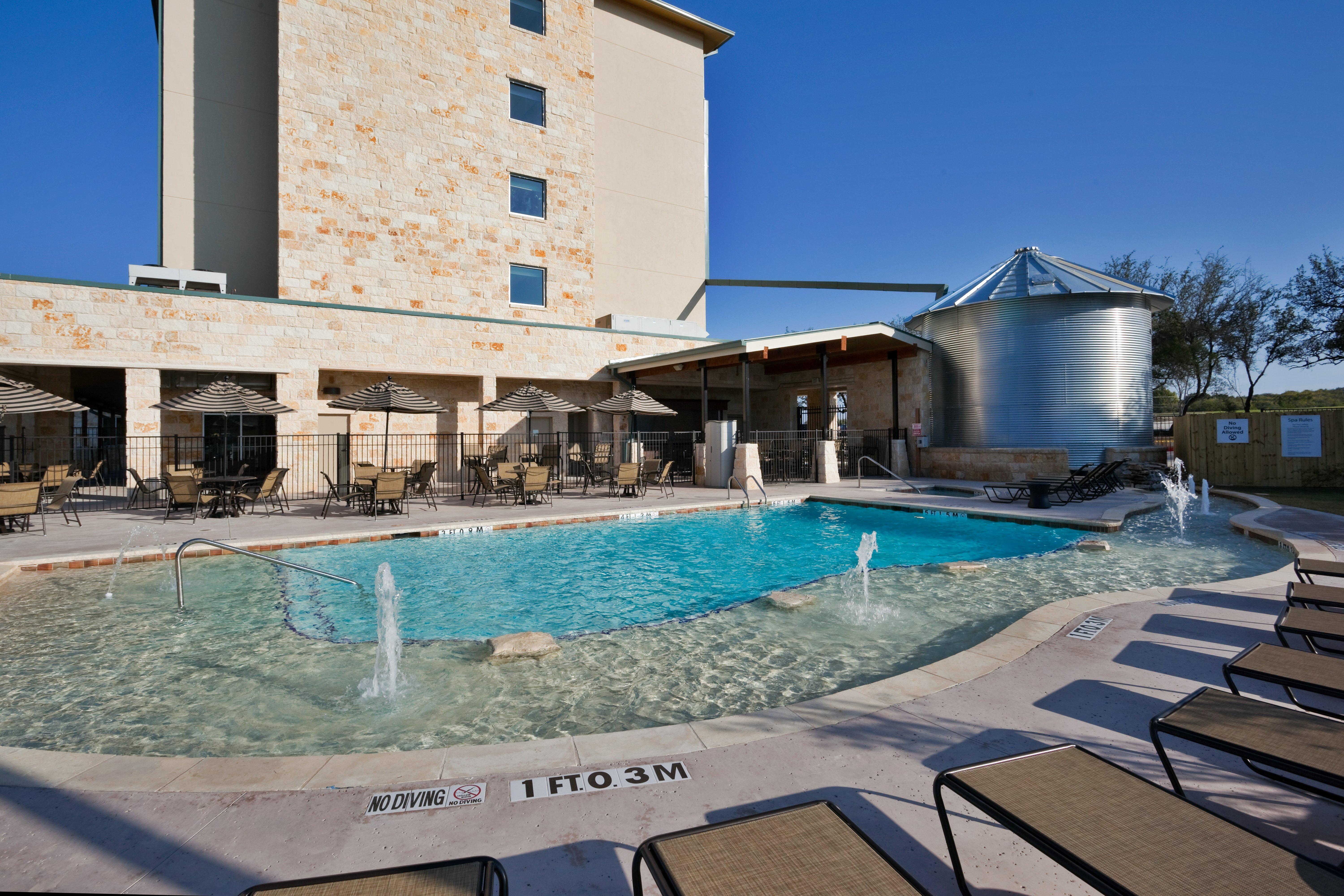 Holiday Inn San Antonio Northwest- Seaworld Area By Ihg Εξωτερικό φωτογραφία