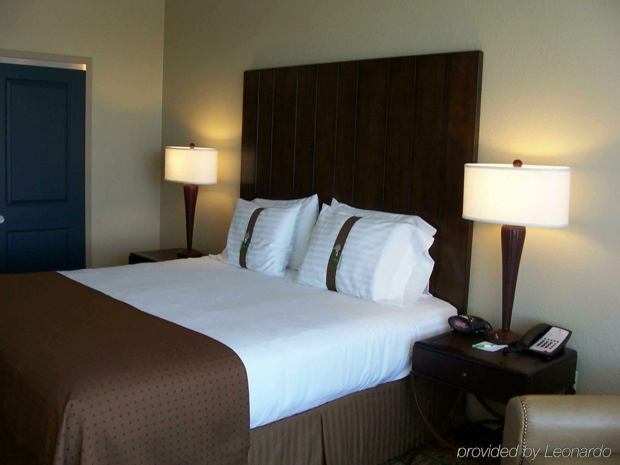 Holiday Inn San Antonio Northwest- Seaworld Area By Ihg Εξωτερικό φωτογραφία